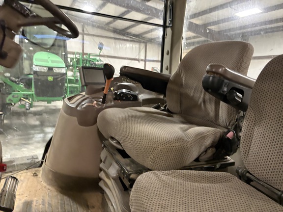 Photo of 2013 John Deere 7200R