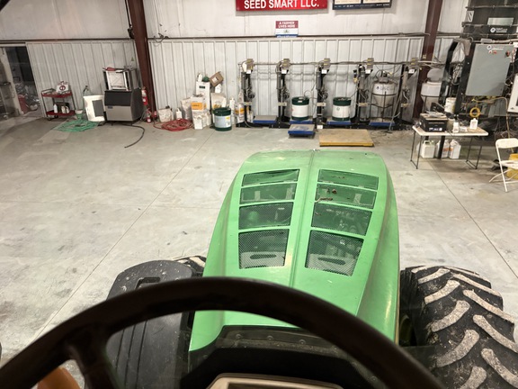 Photo of 2013 John Deere 7200R