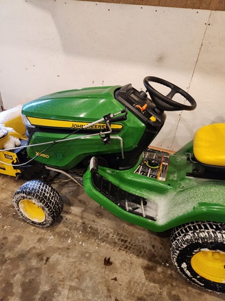 Photo of 2019 John Deere X380