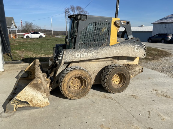 Photo of 2023 John Deere 320G