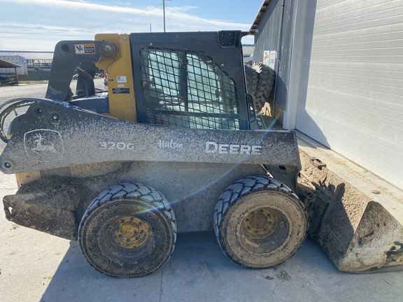 Photo of 2023 John Deere 320G
