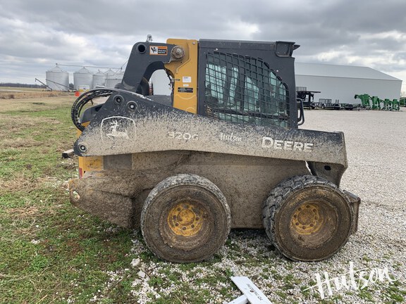 Photo of 2023 John Deere 320G