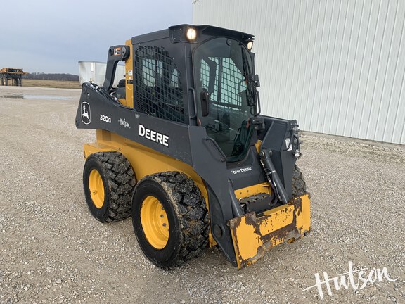 Photo of 2023 John Deere 320G