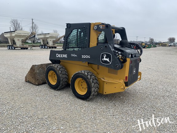 Photo of 2023 John Deere 320G