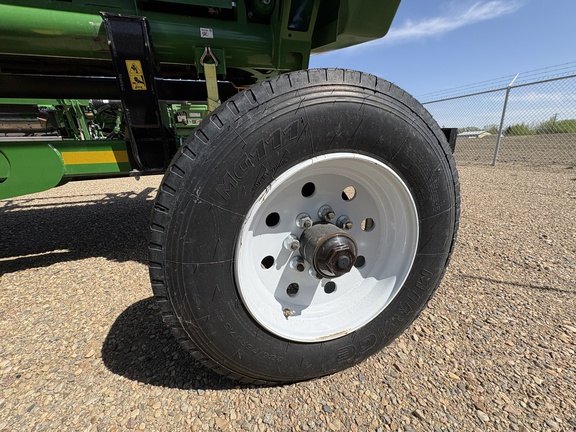 Used 2025 John Deere HDR 35 Combine Platforms at Horizon Ag & Turf in Lloydminster, AB - Photo17