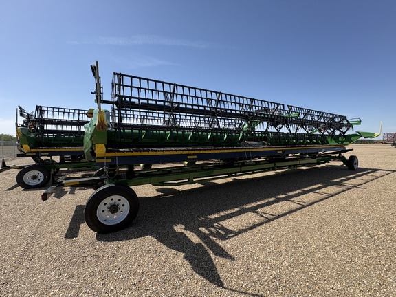 Used 2025 John Deere HDR 35 Combine Platforms at Horizon Ag & Turf in Lloydminster, AB - Photo4