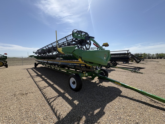 Used 2025 John Deere HDR 35 Combine Platforms at Horizon Ag & Turf in Lloydminster, AB - Photo5