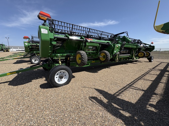 Used 2025 John Deere HDR 35 Combine Platforms at Horizon Ag & Turf in Lloydminster, AB - Photo8