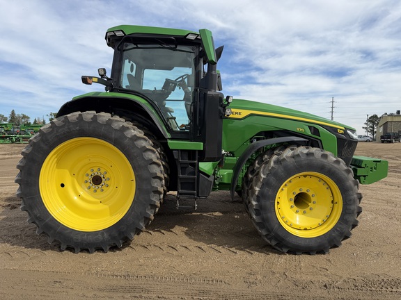 2025 John Deere 8R 370 - Photo2
