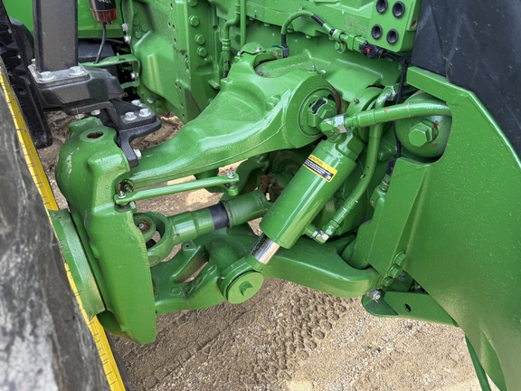 2025 John Deere 8R 370 - Photo13