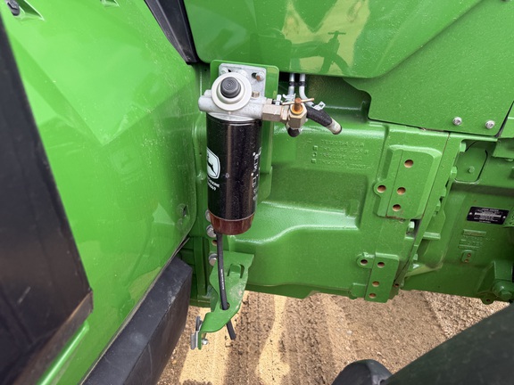 2025 John Deere 8R 370 - Photo14