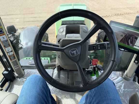 2025 John Deere 8R 370 - Photo31