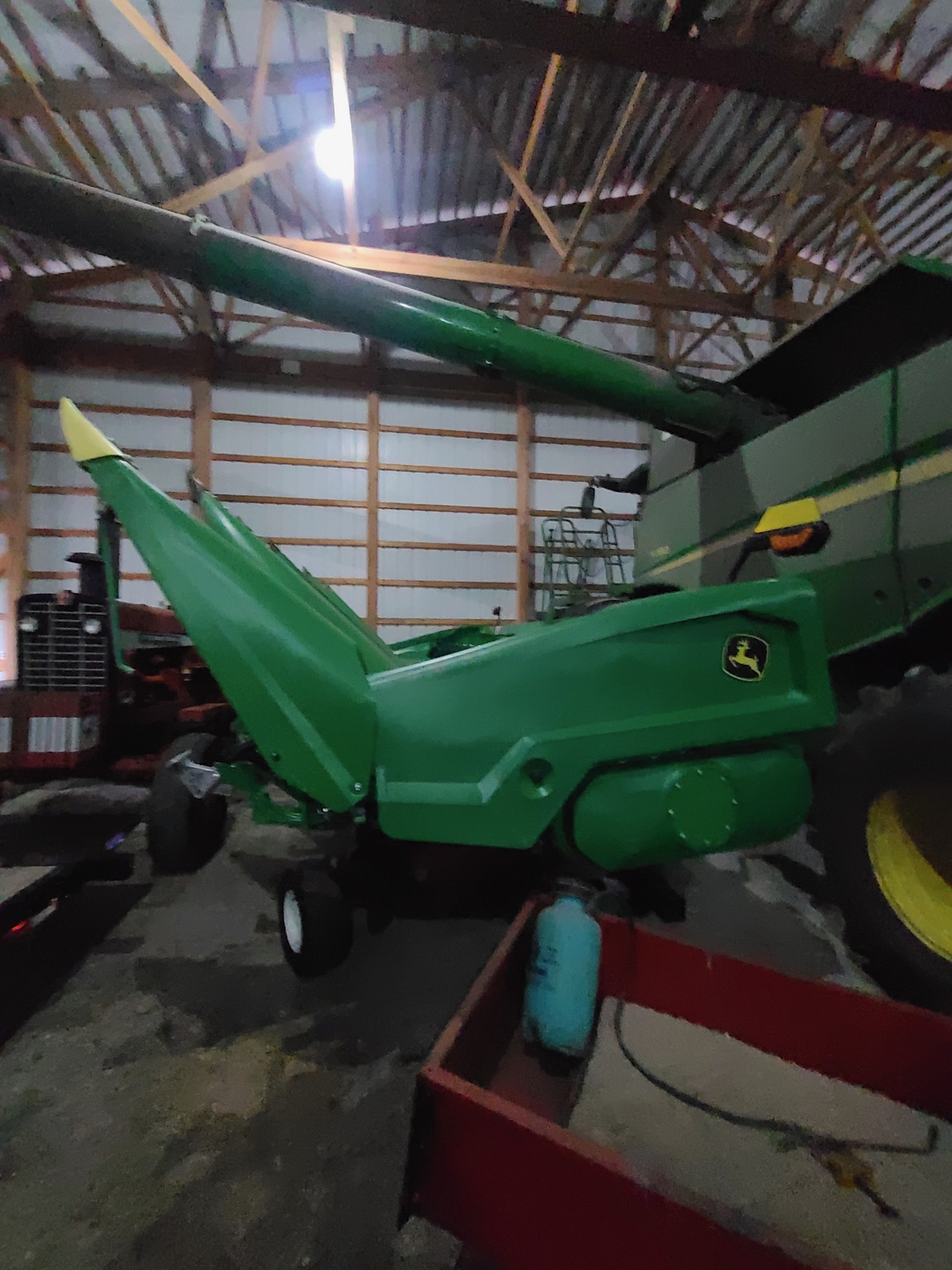 2024 John Deere C8R Image 1