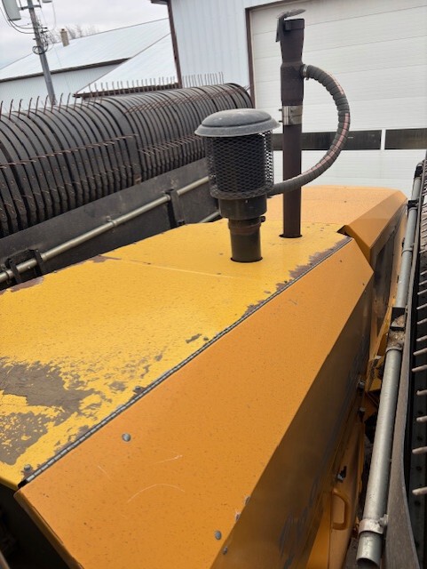 2011 Oxbo 4334 Image 19