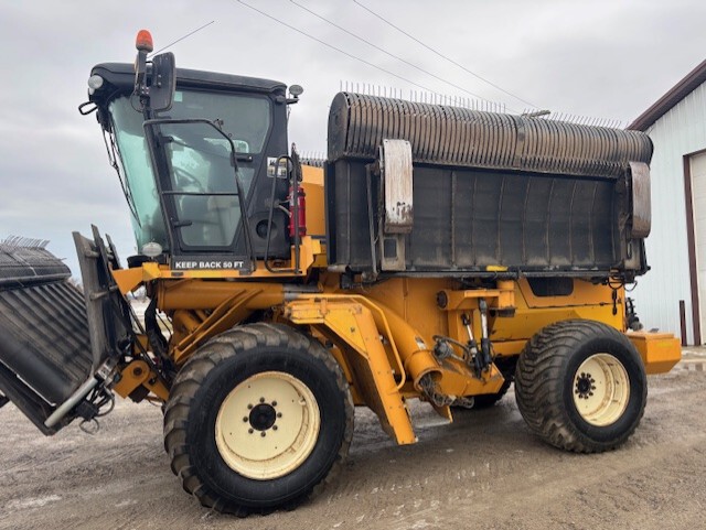 2011 Oxbo 4334 Image 3