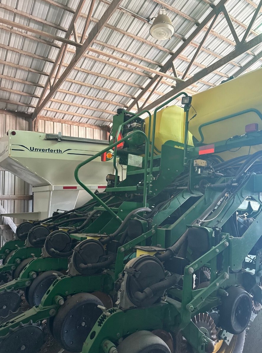 2014 John Deere 1790 Image 2