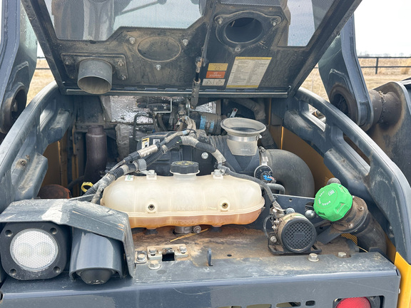 2023 John-Deere 325G