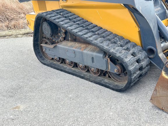 2023 John-Deere 325G