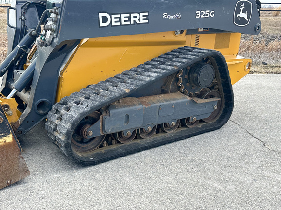 2023 John-Deere 325G