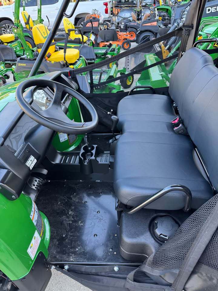 2026 John Deere 825M S4 Image 5