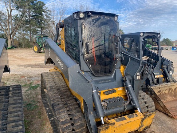 2023 John Deere 331G Photo 2