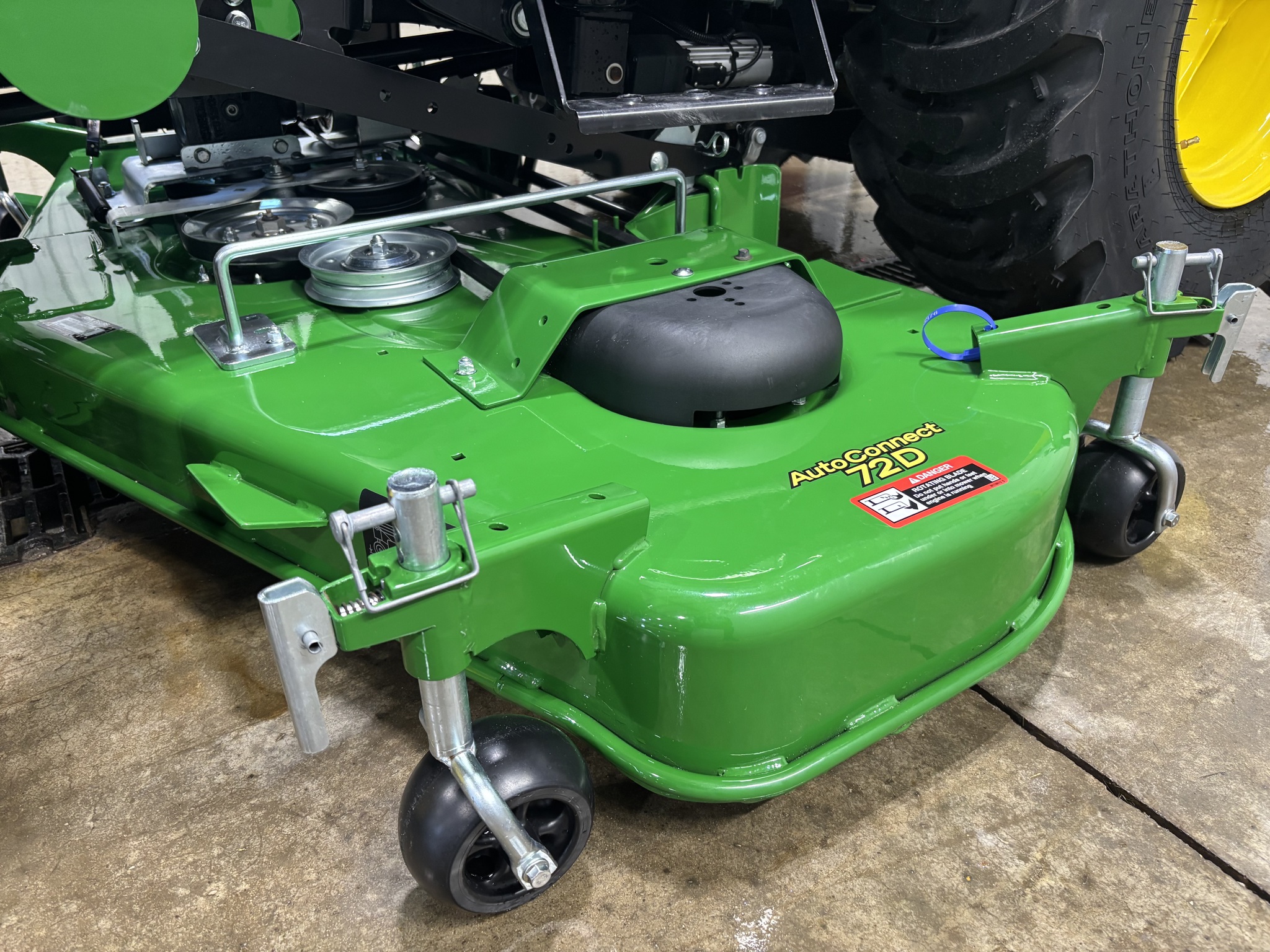 New In-Stock 2024 John Deere 2038R Compact Utility Tractors at Koenig Equipment in Botkins, OH - PhotoXL10