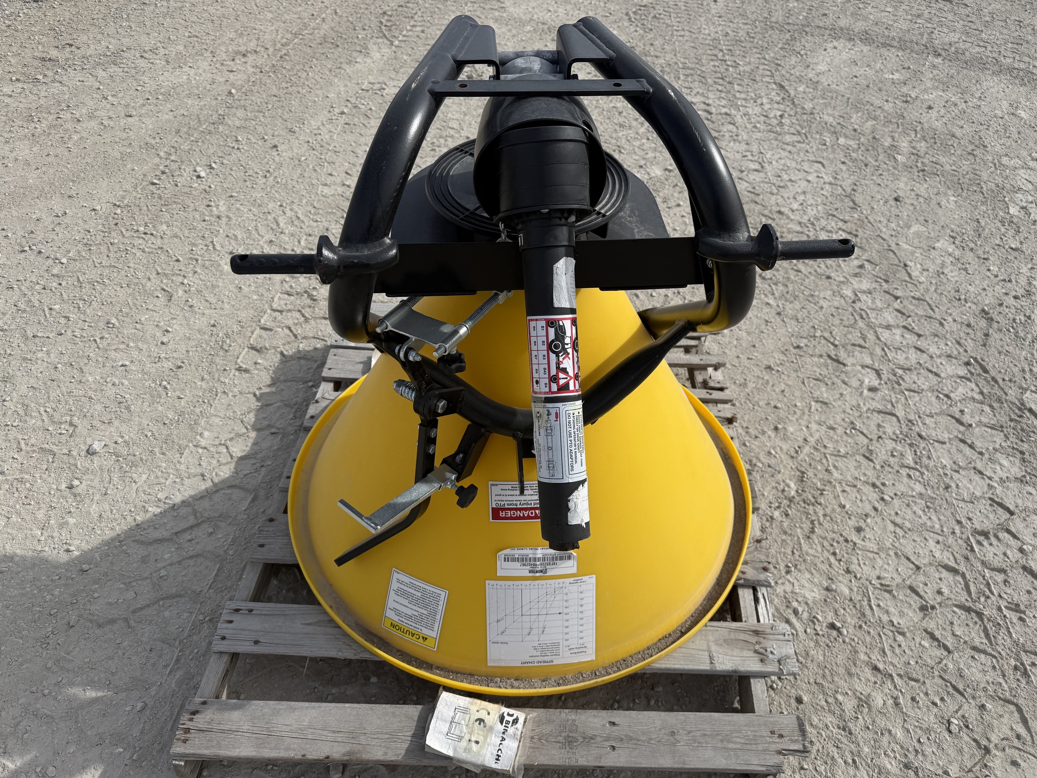  2024 Frontier SS2036B POLY SPREADER at Heritage Tractor in Atchison, KS