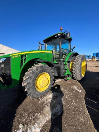 Photo of a 2014 John Deere 8245R