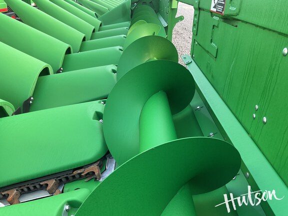 Photo of 2025 John Deere CR 8