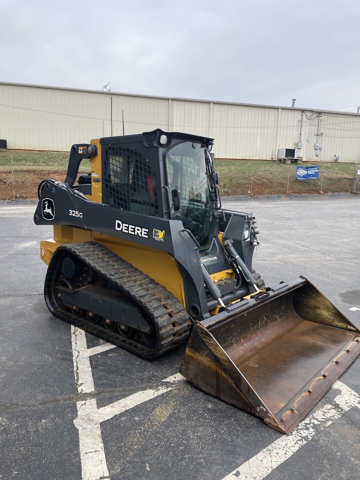 2023 John Deere 325G Image 1