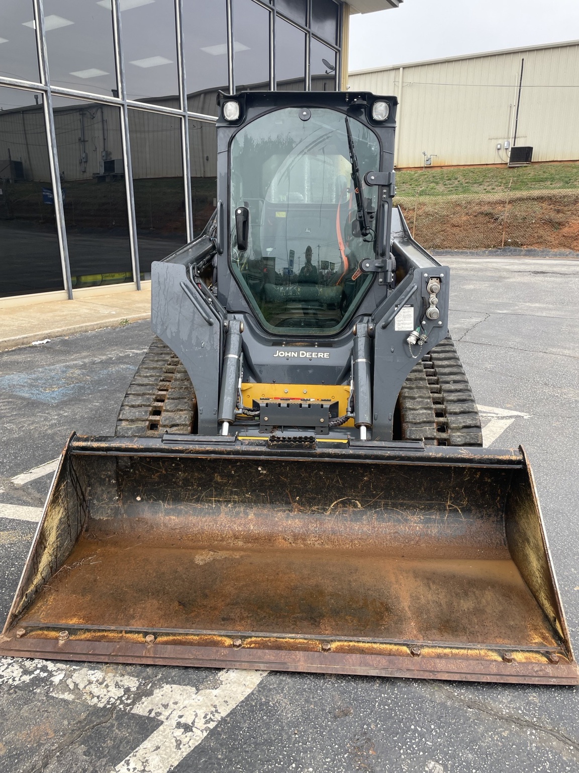 2023 John Deere 325G Image 3