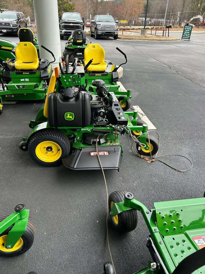John Deere Q810E Image 5