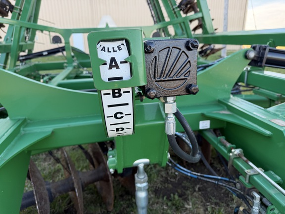 2016 Great Plains 7333DH - Photo25