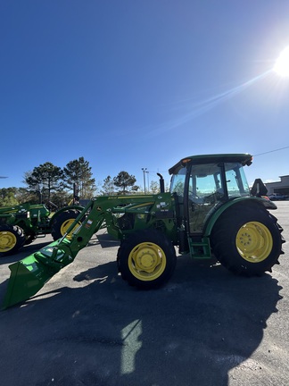 John Deere 5067E