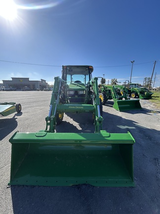 0 John Deere 5067E-3