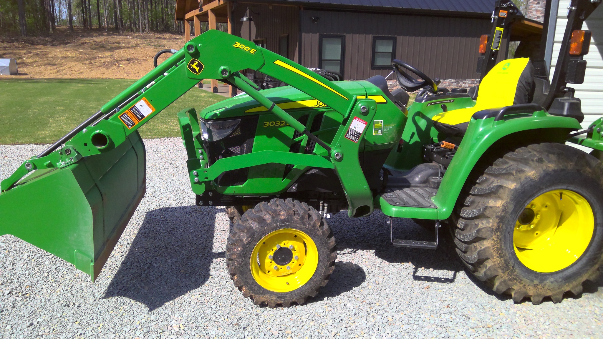 2025 John Deere 3032E