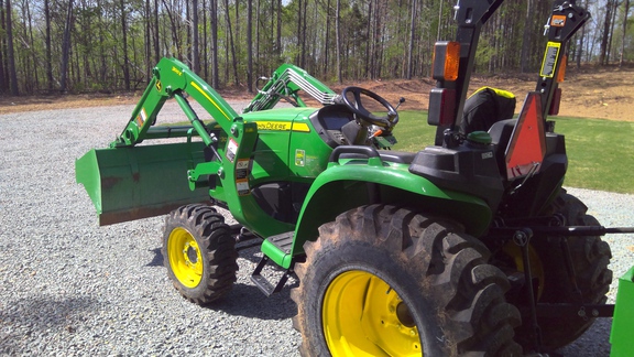 2025 John Deere 3032E
