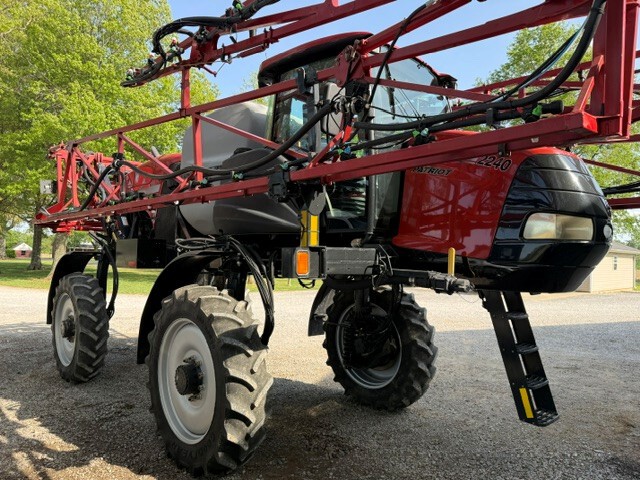 2014 Case IH Patriot 2240