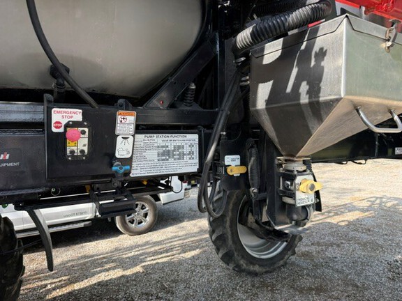 Photo of 2014 Case IH Patriot 2240