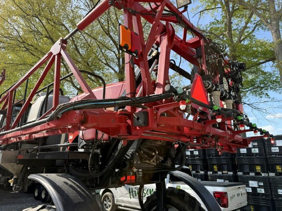 Photo of 2014 Case IH Patriot 2240