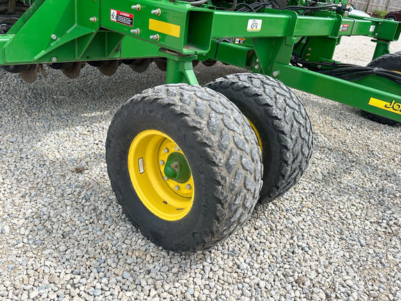 2012 John-Deere 1990