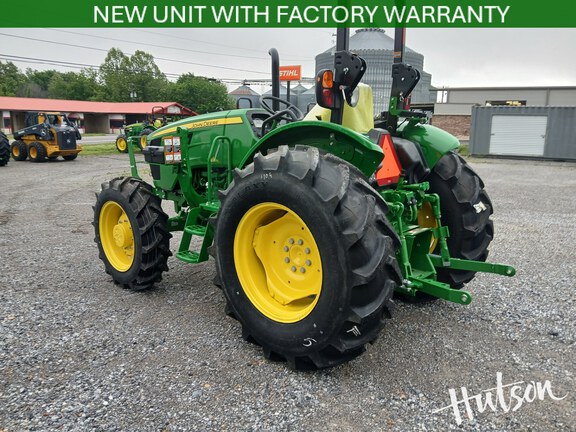 Photo of 2025 John Deere 5050E