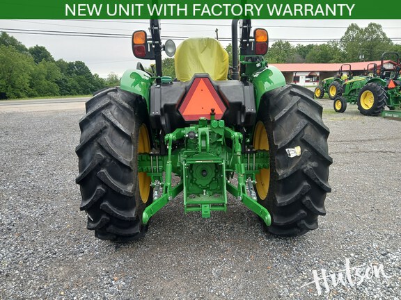 Photo of 2025 John Deere 5050E