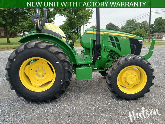 Photo of 2025 John Deere 5050E