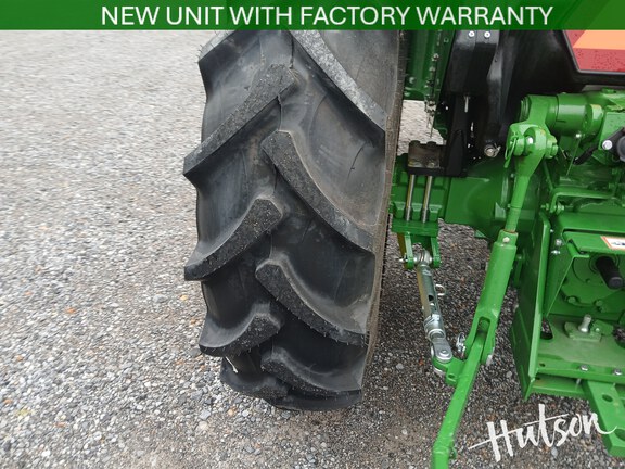 Photo of 2025 John Deere 5050E