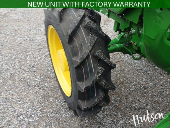 Photo of 2025 John Deere 5050E
