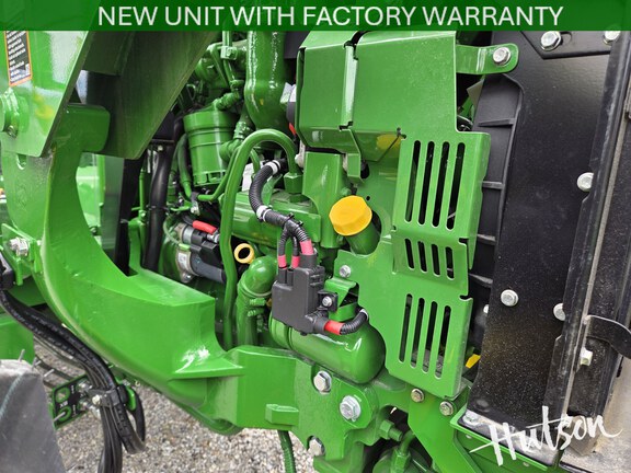 Photo of 2025 John Deere 5050E