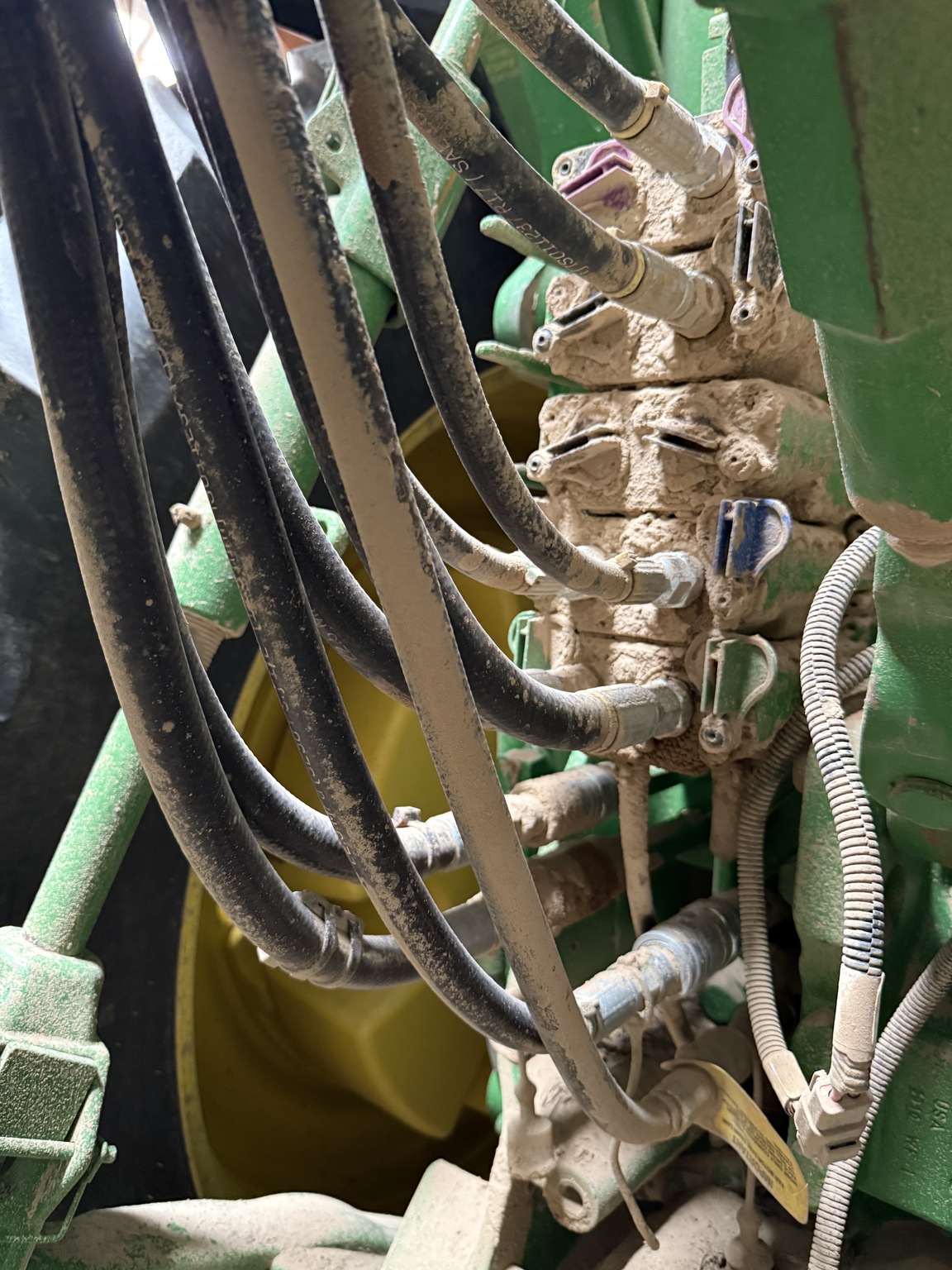 2015 John Deere 1775NT Image 3