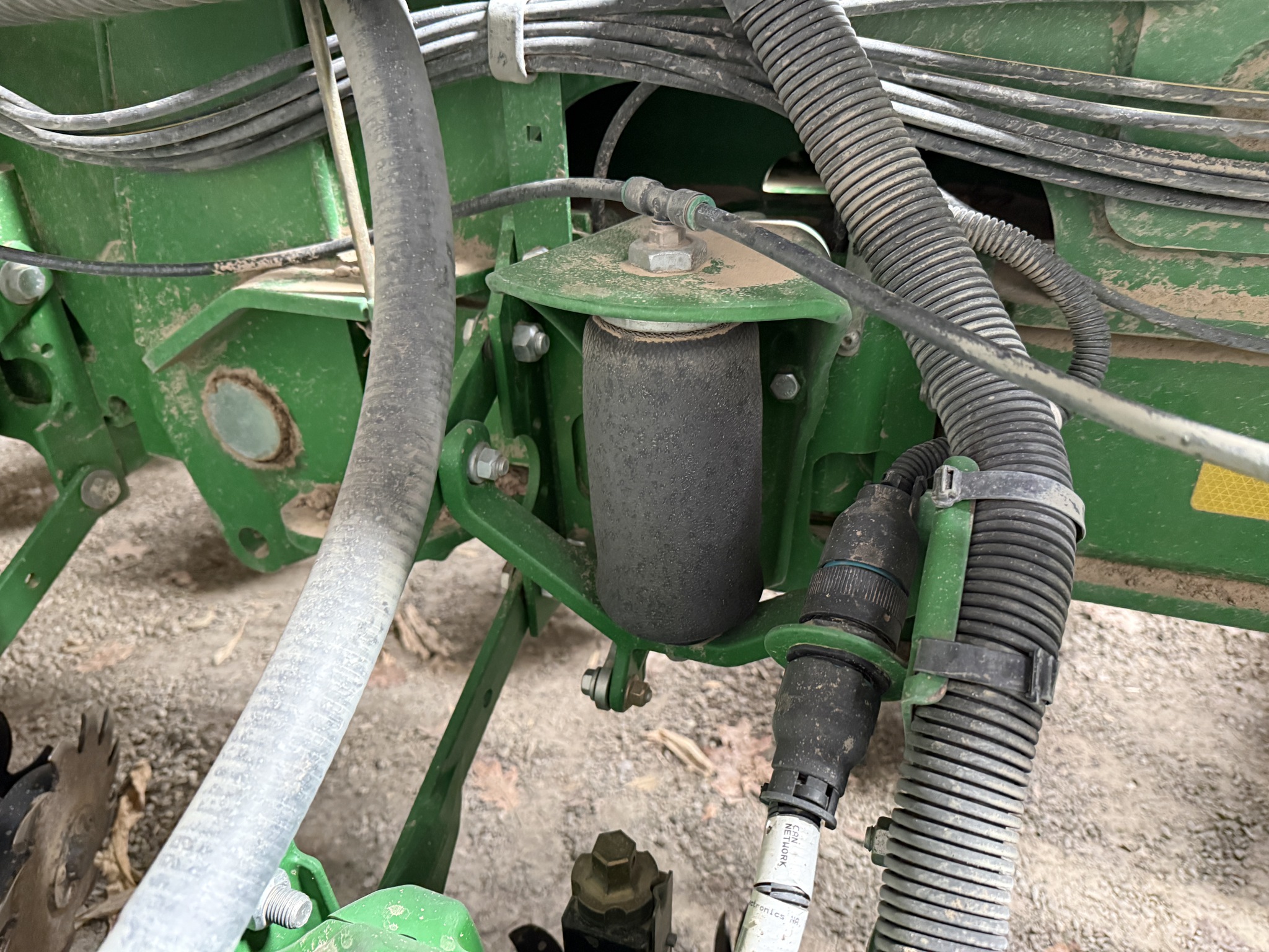 2015 John Deere 1775NT Image 10