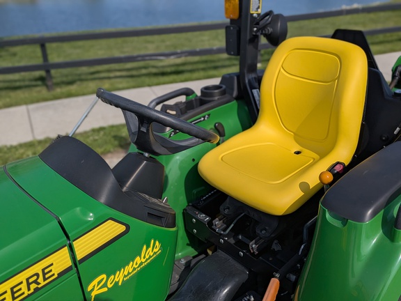 2022 John-Deere 3025E